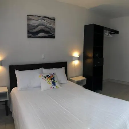 Plaza Avenida Uno Apartment Puntarenas Exterior photo